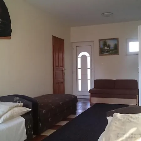 Margareta Apartmanhaz 3*