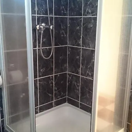 Margareta Apartmanhaz 3* Balatonlelle